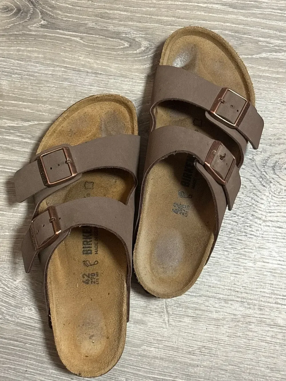 Birkenstock 42 brown sandal men’s 42 (US 8.9-9 men’s)